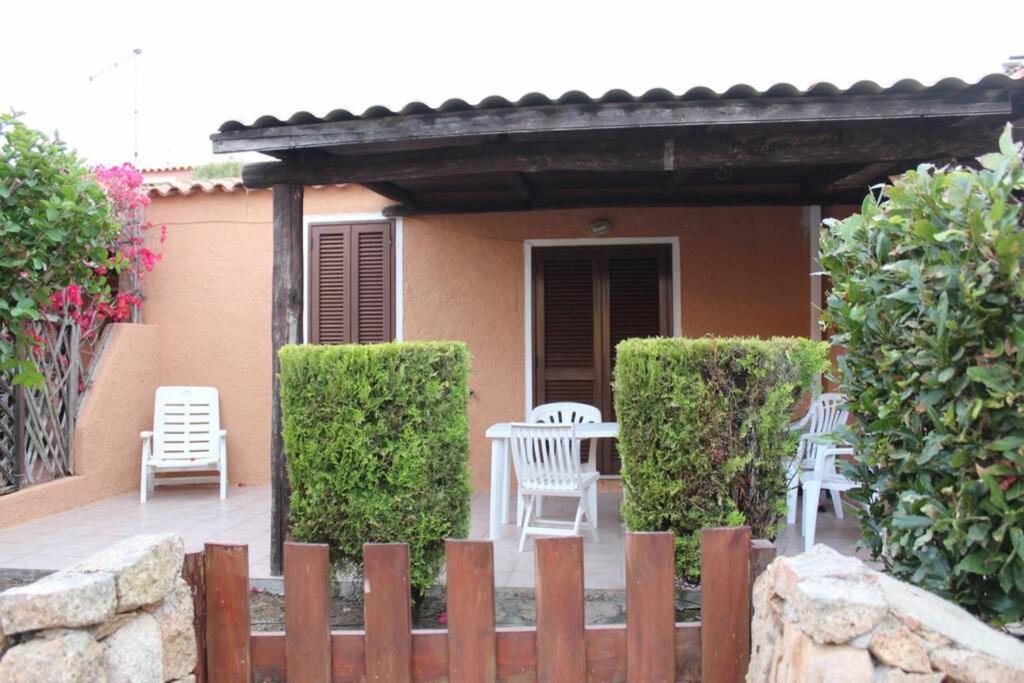 Casa Di Lu' - Bilocale Con Giardino - Porto Pollo Apartment Luaran gambar