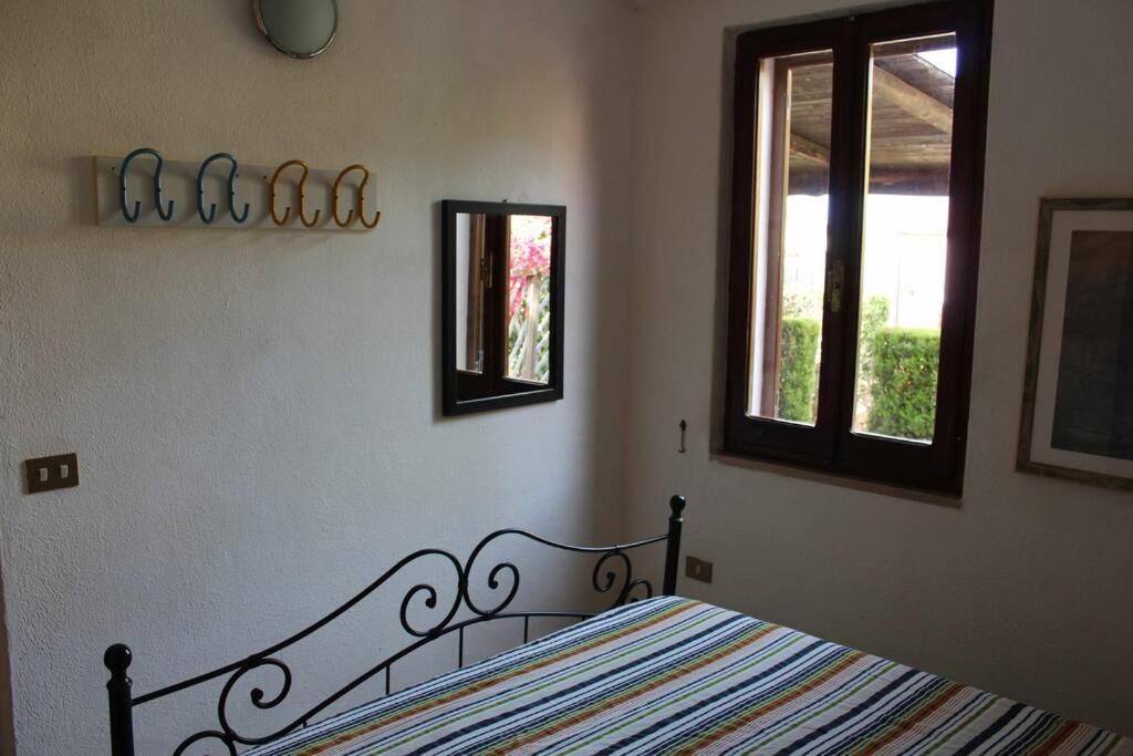 Casa Di Lu' - Bilocale Con Giardino - Porto Pollo Apartment Luaran gambar